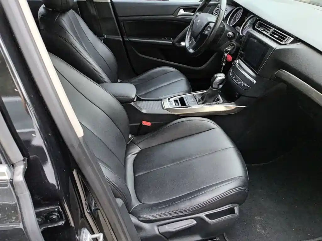 Peugeot 408 — миниатюра 25