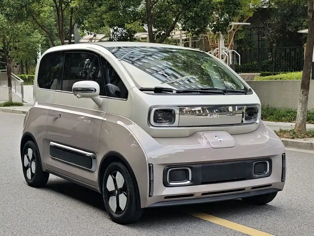 Baojun KiWi EV — миниатюра 7