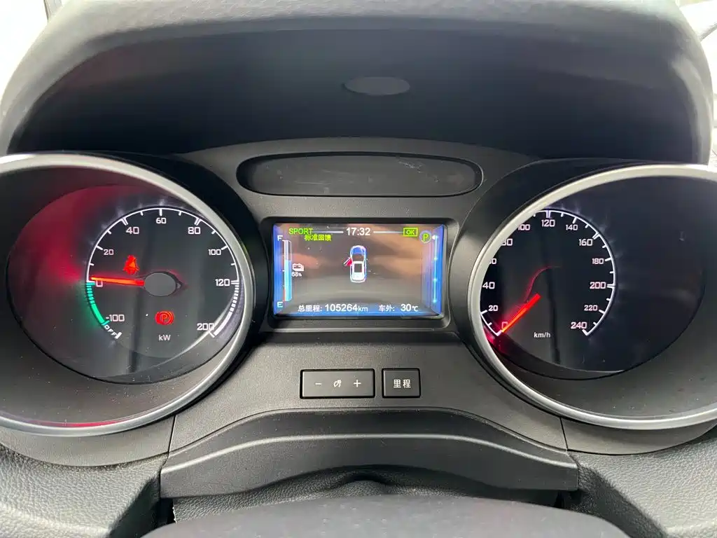 BYD Yuan EV — миниатюра 6