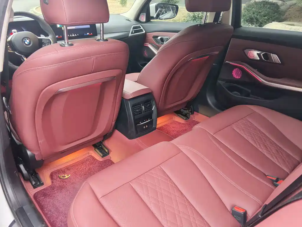 BMW 3 Series — миниатюра 8
