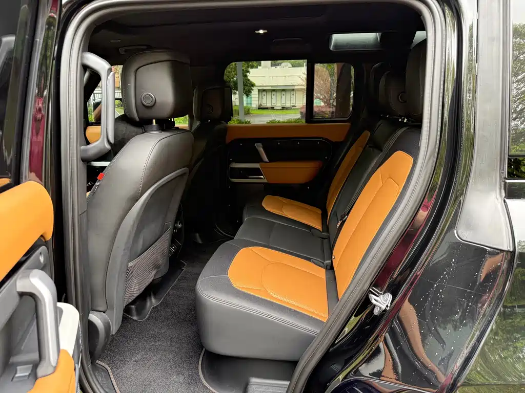Land Rover Defender — миниатюра 11
