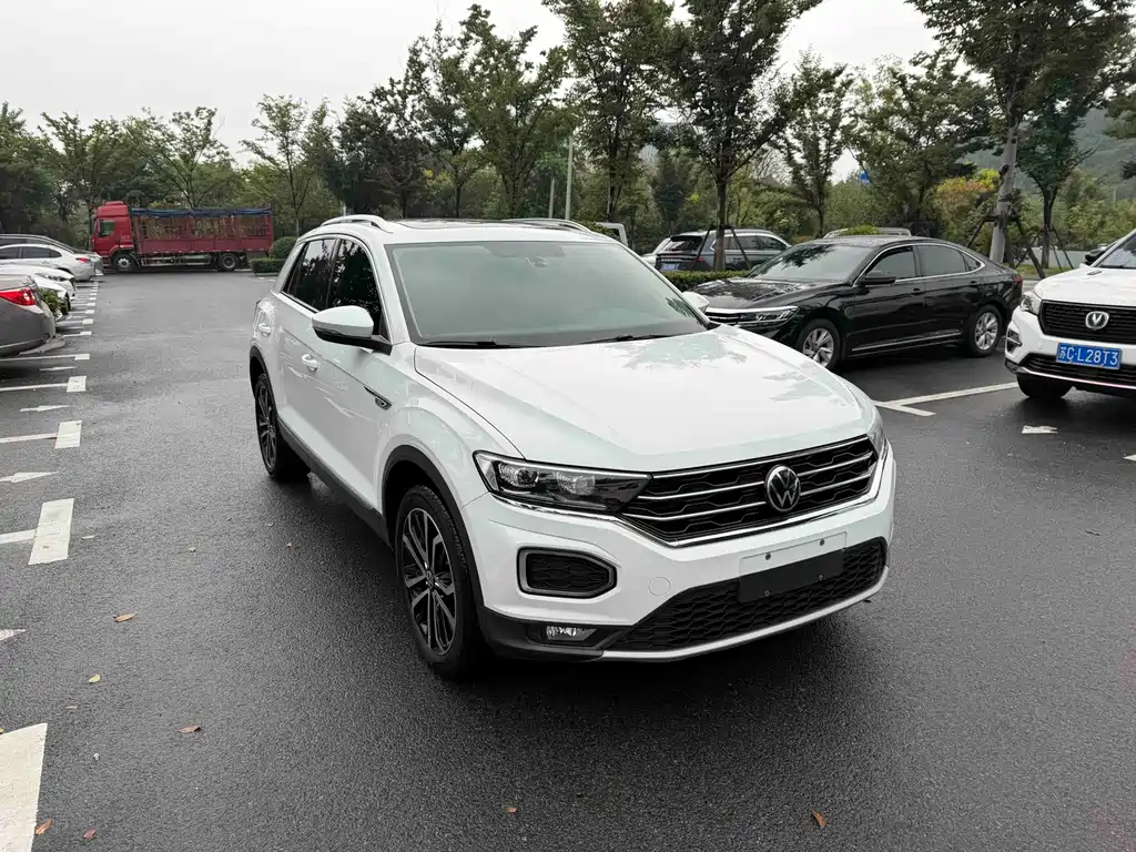 Volkswagen T-Roc — миниатюра 3