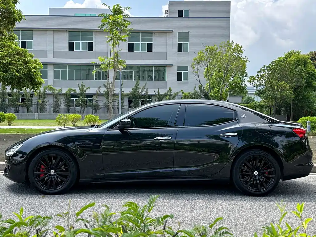 Maserati Ghibli — миниатюра 13