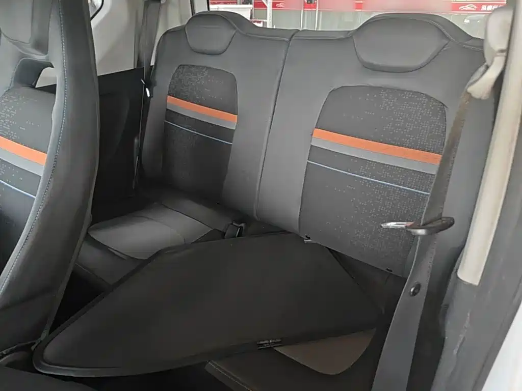 Wuling MINIEV — миниатюра 17