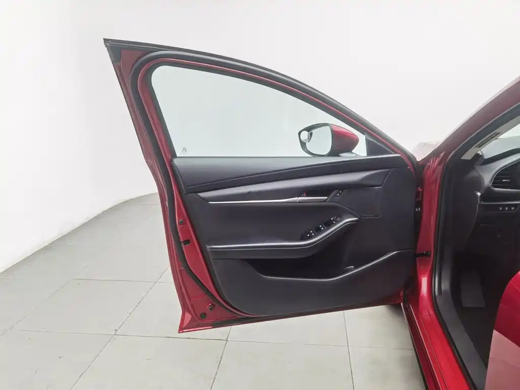 Mazda 3 Axela — миниатюра 8