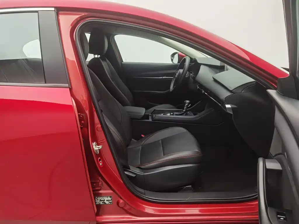Mazda 3 Axela — миниатюра 23