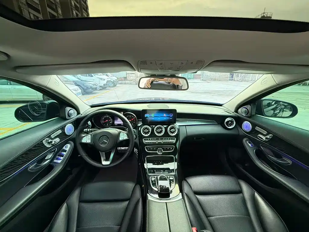 Mercedes-Benz C-Class — миниатюра 5