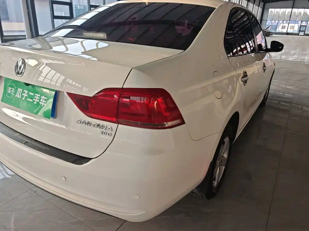 Volkswagen Santana — миниатюра 8