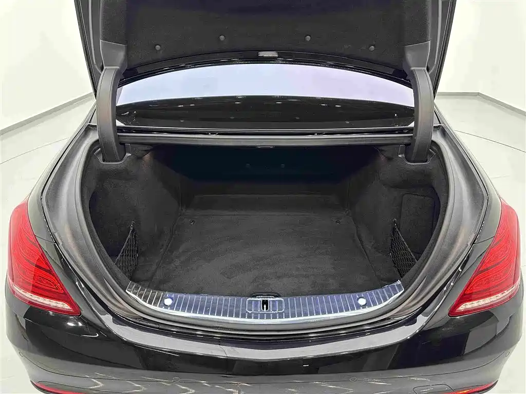 Mercedes-Benz S-Class — миниатюра 29