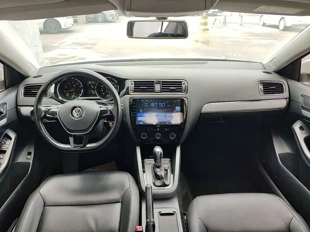 Volkswagen Sagitar — миниатюра 10
