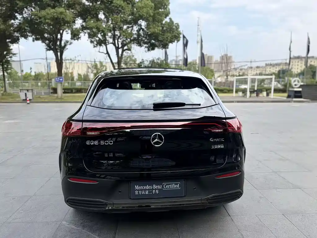 Mercedes-Benz EQE SUV 2026 500 4MATIC Flagship