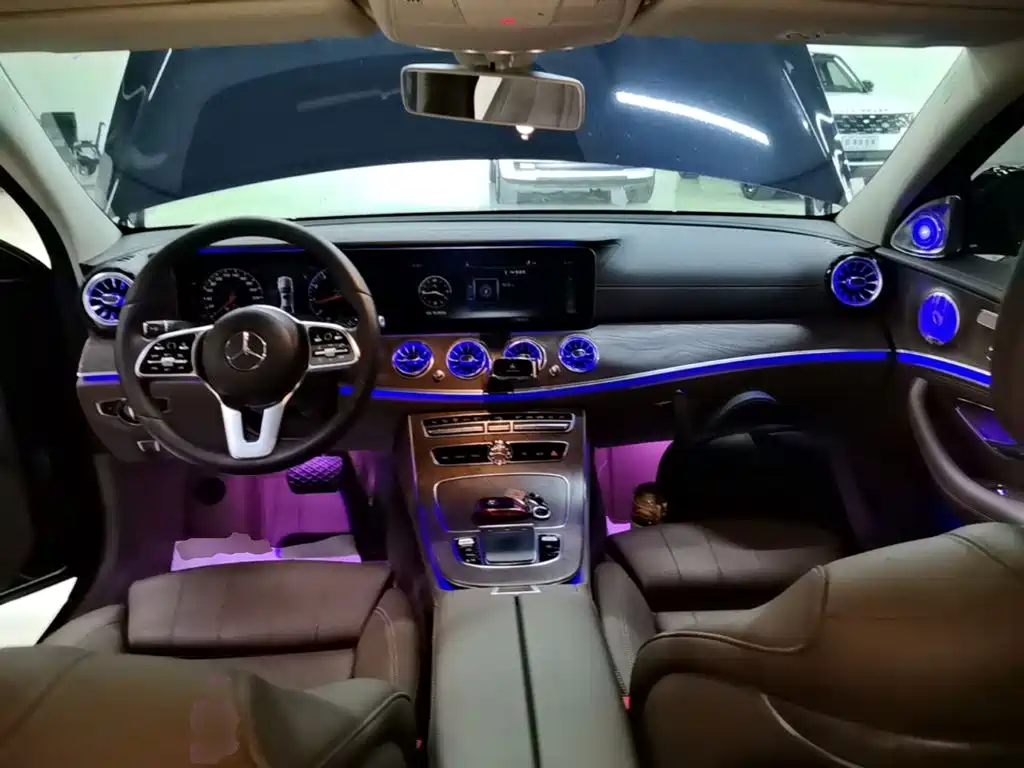 Mercedes-Benz E-Class — миниатюра 10