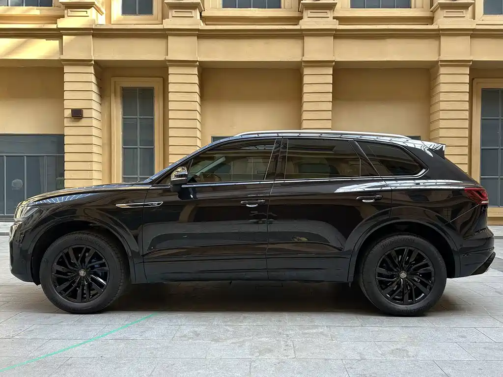 Volkswagen Touareg — миниатюра 4