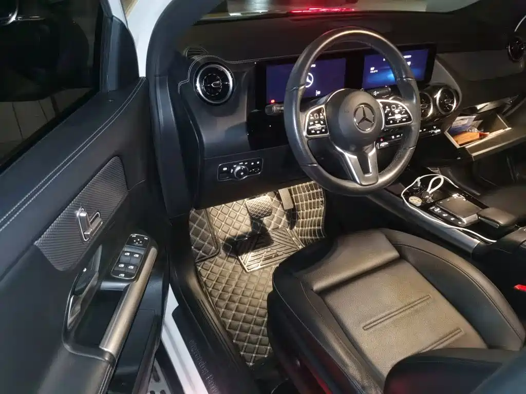 Mercedes-Benz GLA — миниатюра 14