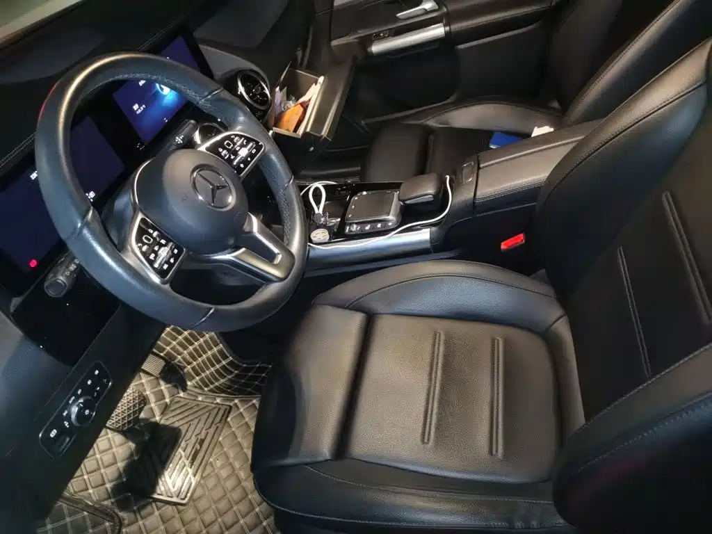 Mercedes-Benz GLA — миниатюра 8