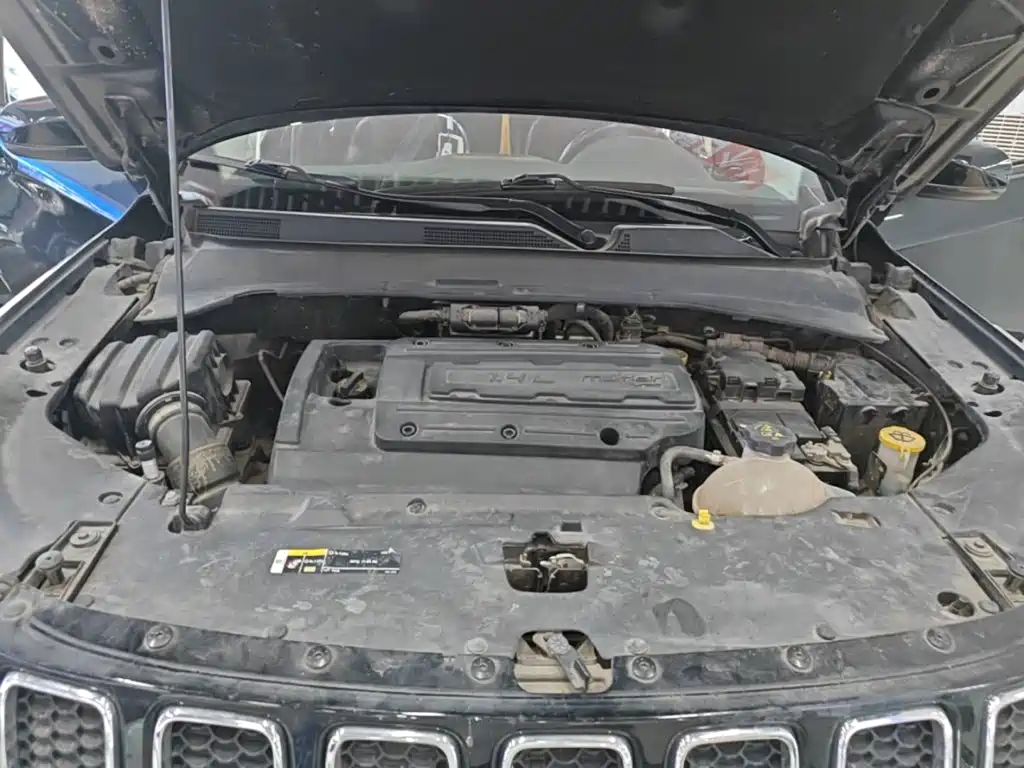 Jeep Compass — миниатюра 20