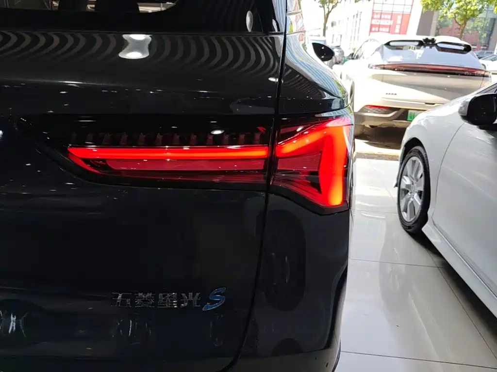 Wuling Xingguang S — миниатюра 8
