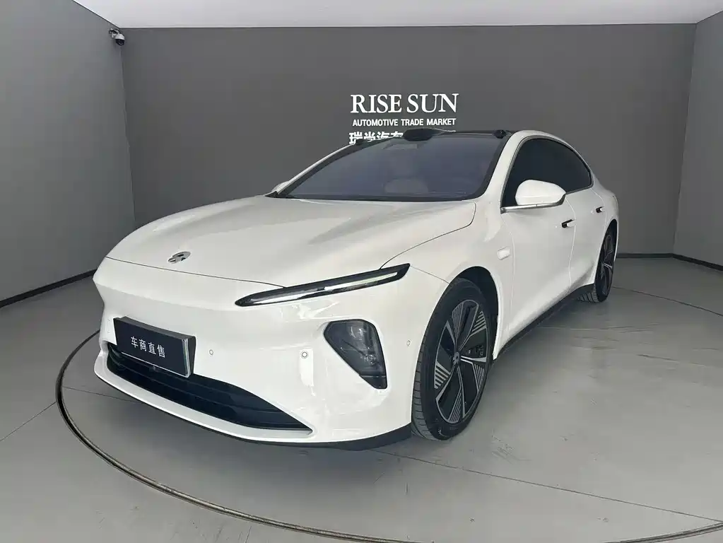 NIO NIO ET7