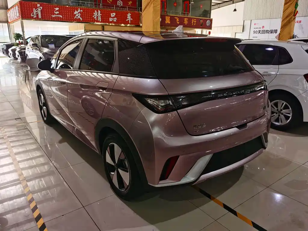 BYD Dolphin — миниатюра 9
