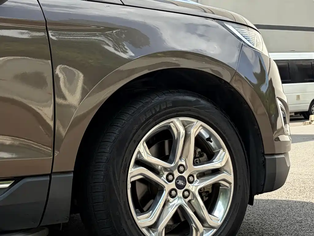 Ford Edge — миниатюра 5