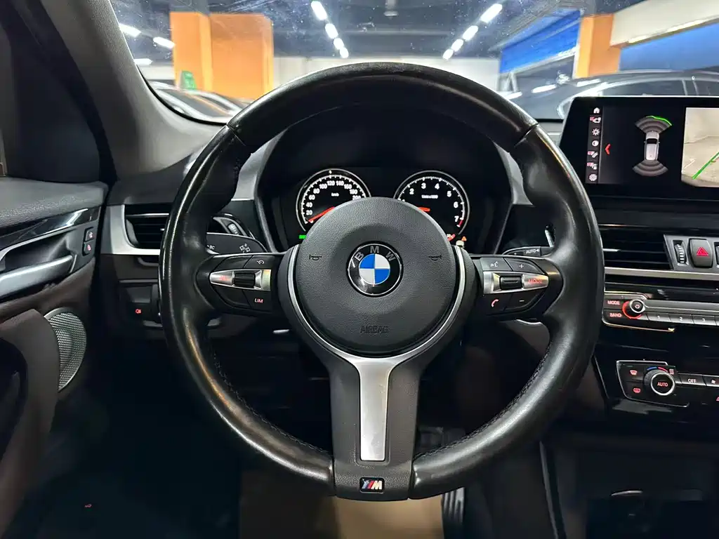 BMW X1 — миниатюра 10