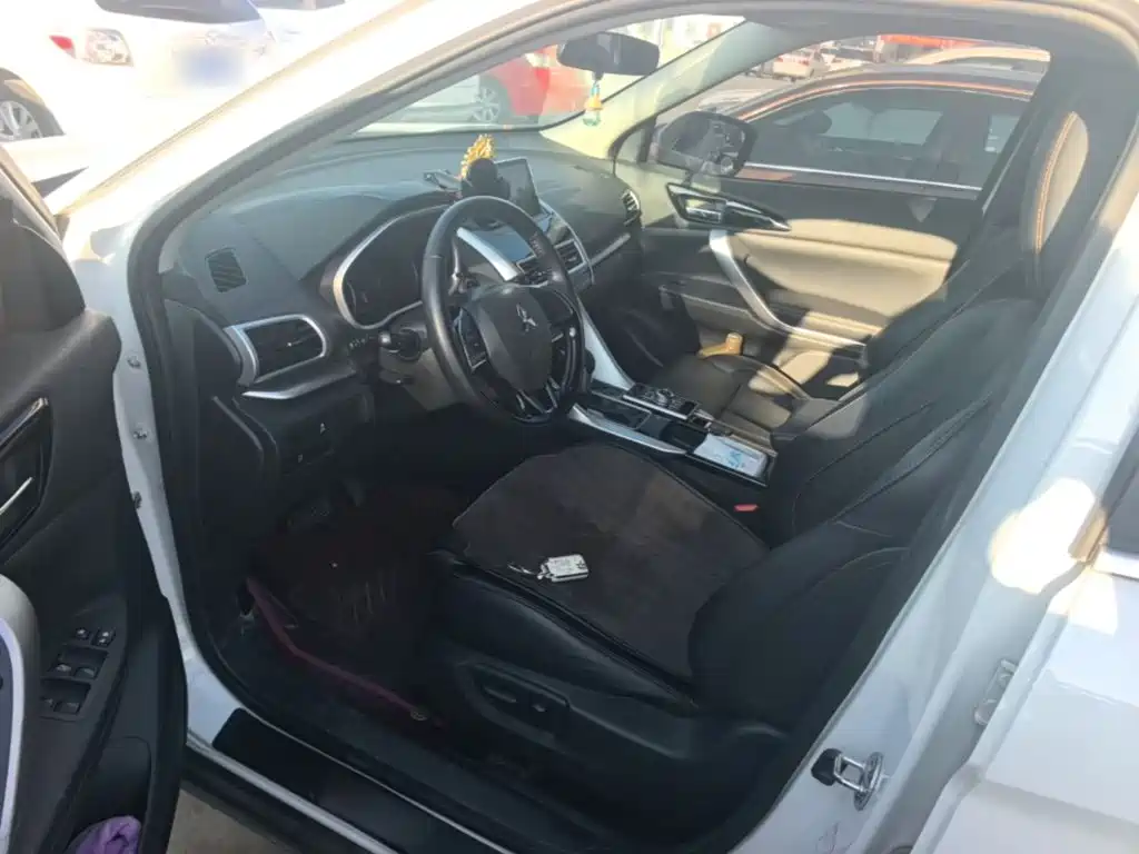 Mitsubishi Eclipse Cross — миниатюра 16