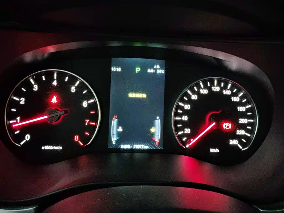 BYD MAX — миниатюра 14