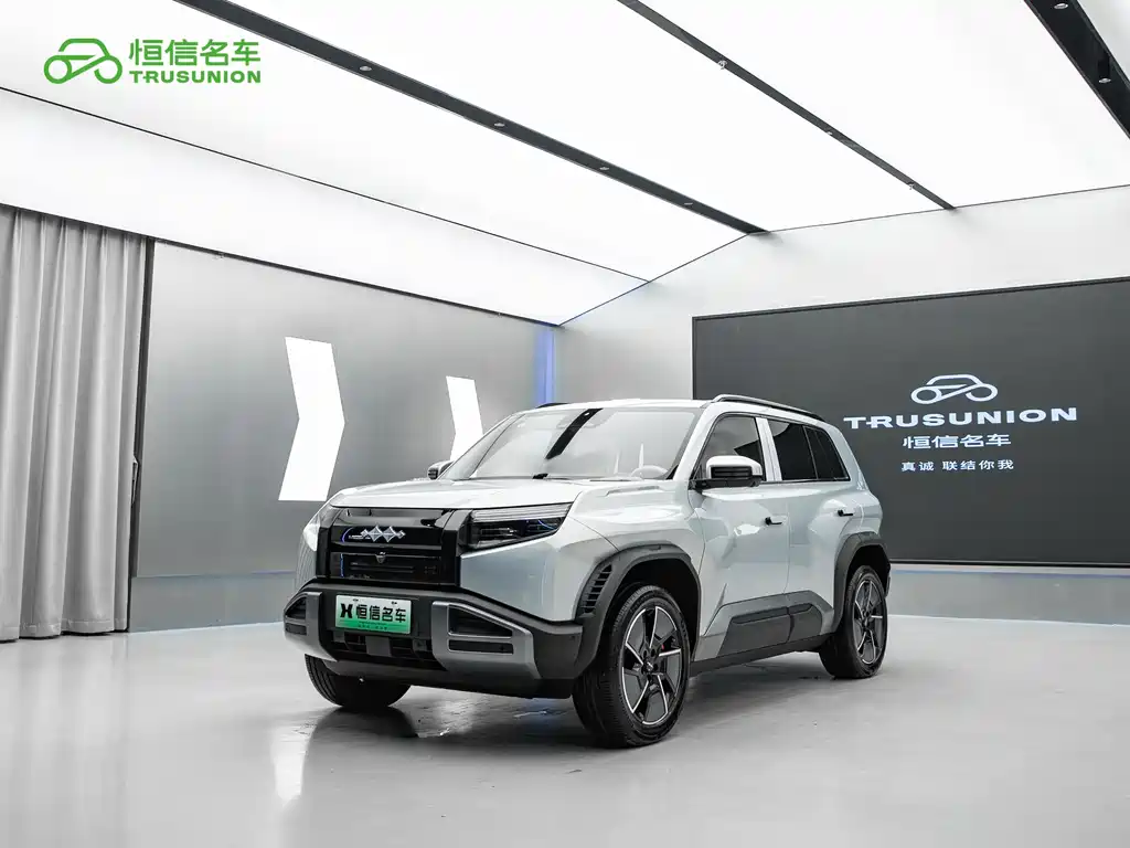Fang Cheng Bao Titanium 3 2025