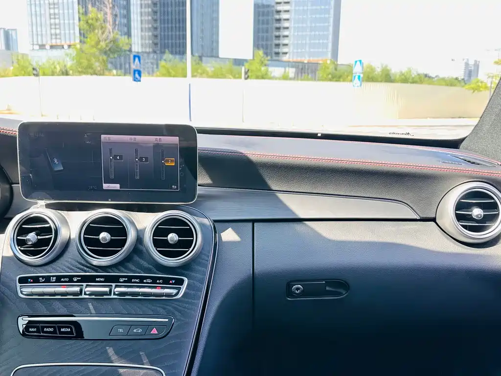 Mercedes-Benz C-Class (Import) — миниатюра 12