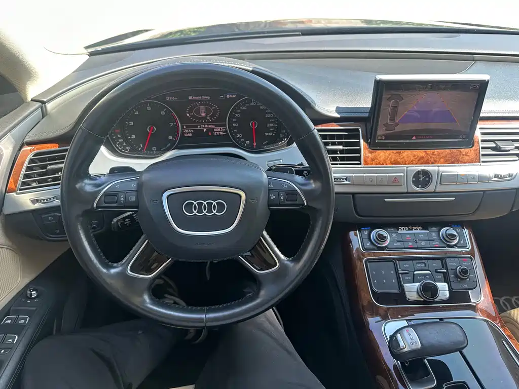 Audi A8 — миниатюра 15