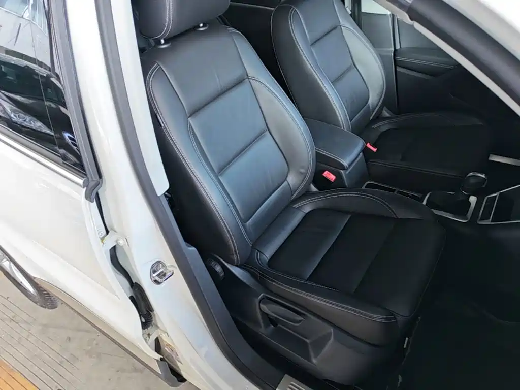 Volkswagen Tiguan — миниатюра 25