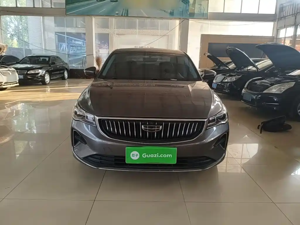 Geely Emgrand — миниатюра 3