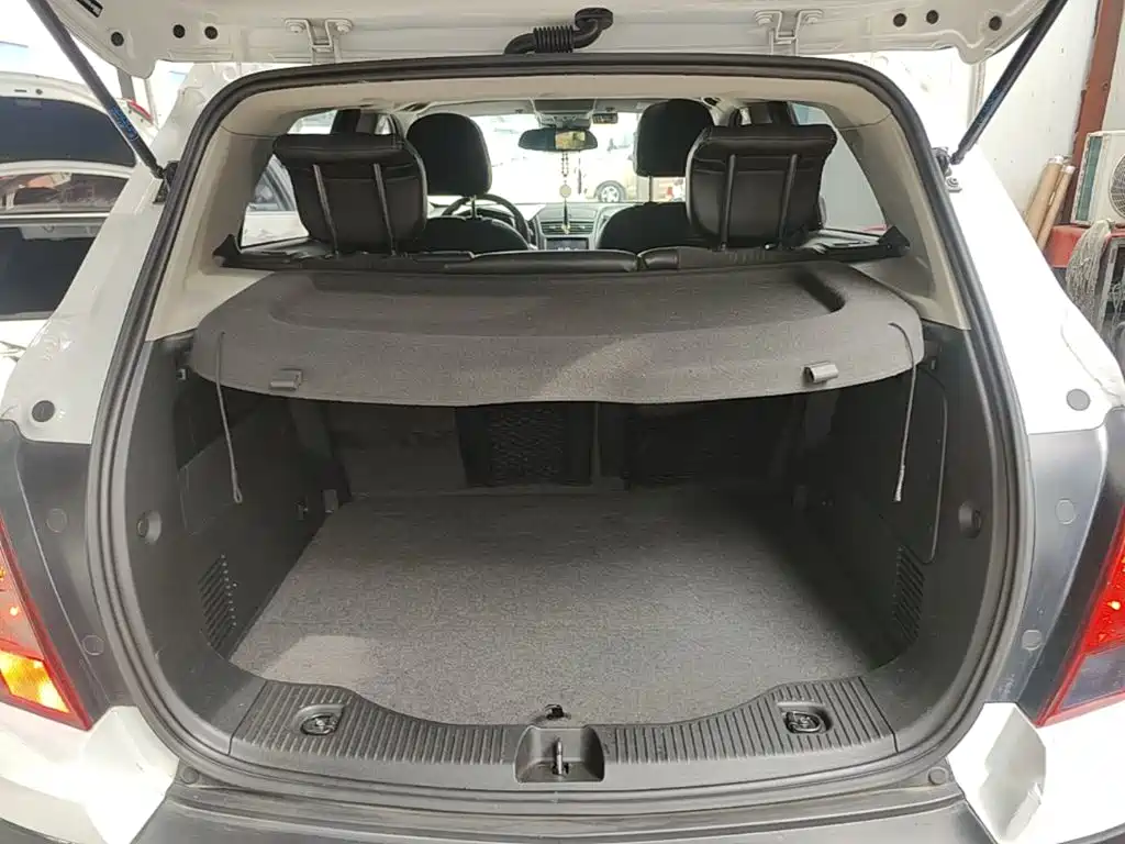 Chevrolet Trax — миниатюра 19