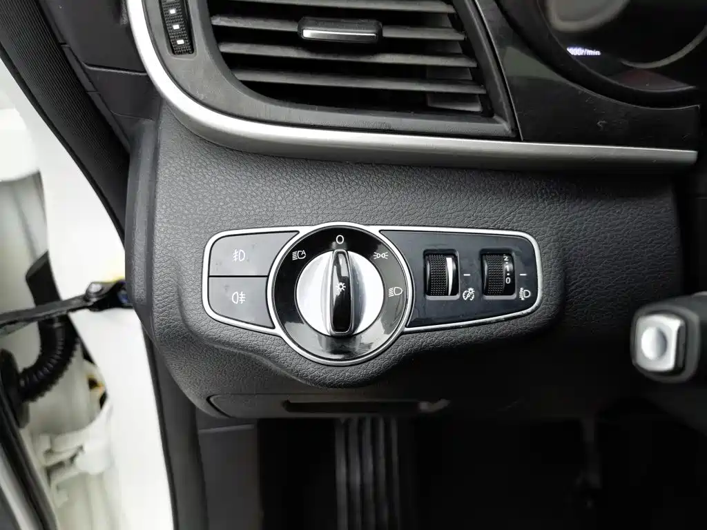 BYD MAX — миниатюра 21