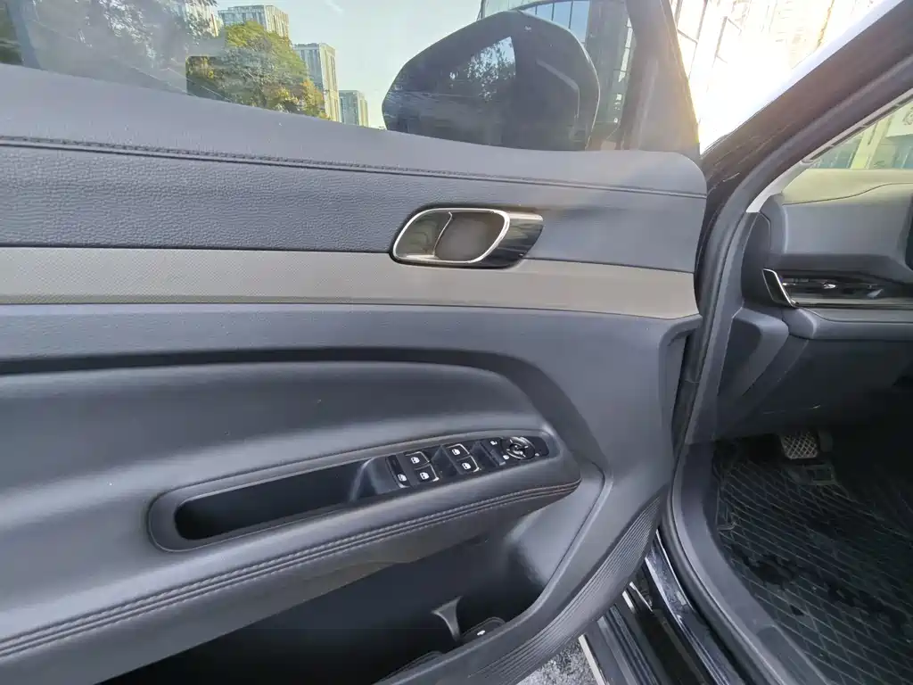 Ford Equator Sport — миниатюра 12