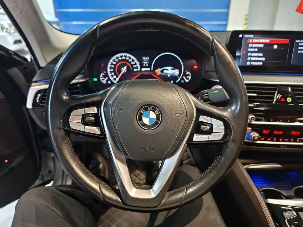 BMW 5 Series 5 2019 530Le Luxury