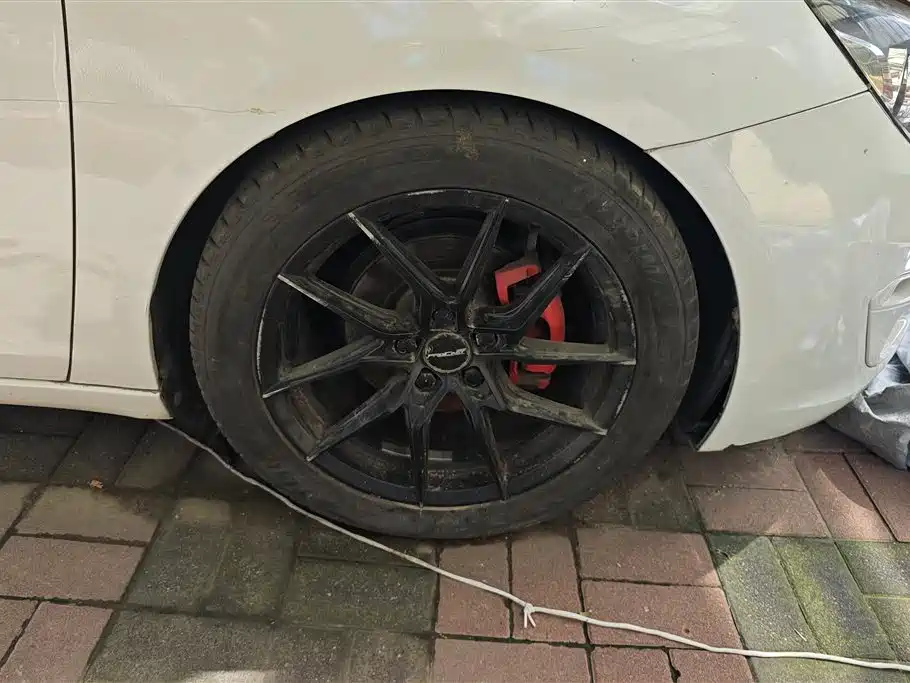 Peugeot 408 2014 1.8L AT Luxury
