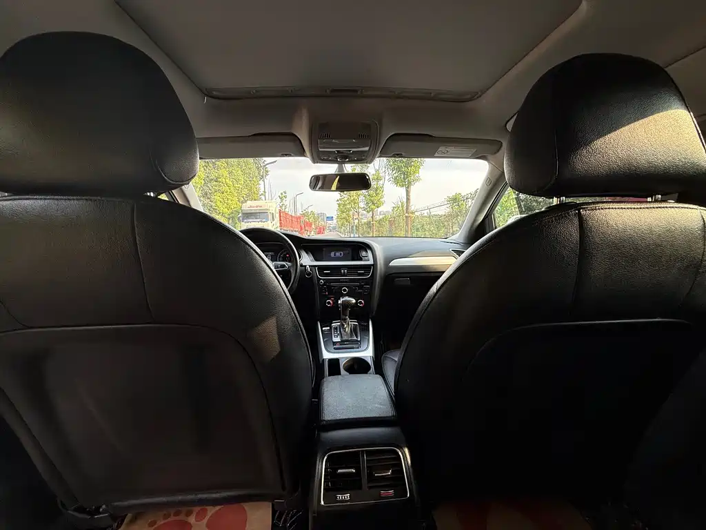 Audi A4L — миниатюра 12