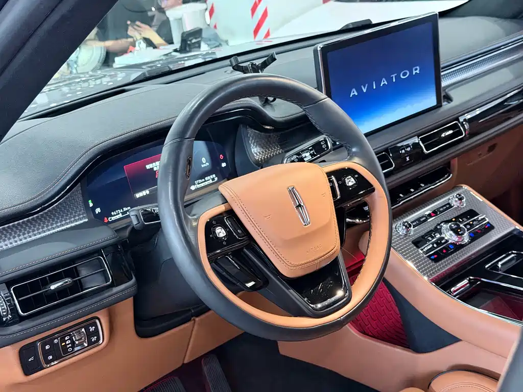 Lincoln Aviator — миниатюра 5
