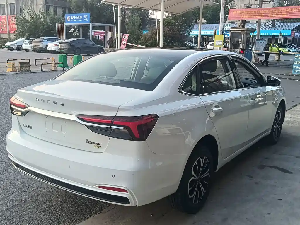 Roewe i6 MAX New Energy — миниатюра 10