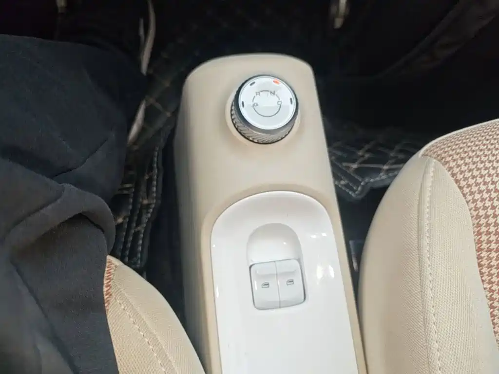 Wuling MINIEV — миниатюра 14
