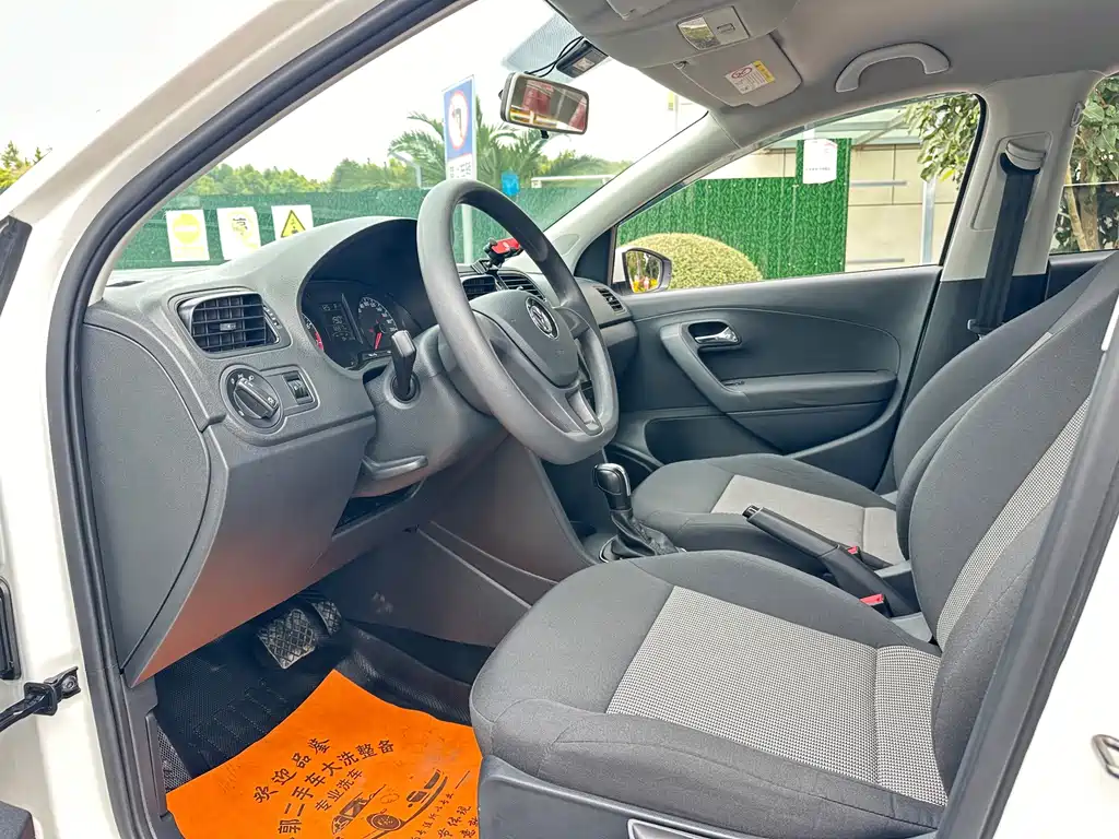 Volkswagen Polo — миниатюра 8
