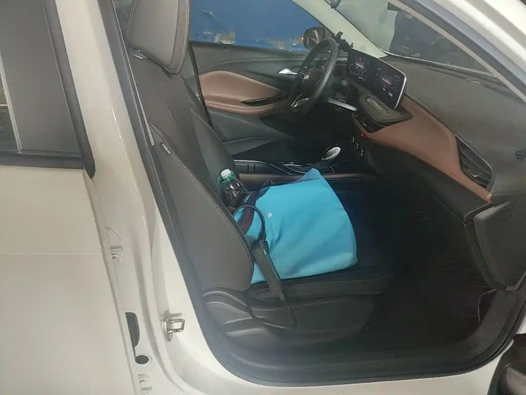 Buick Verano — миниатюра 25