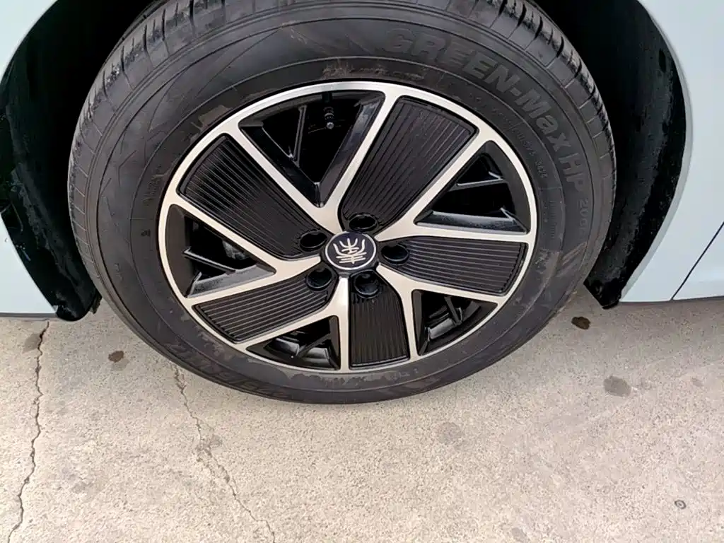 BYD Qin L — миниатюра 23