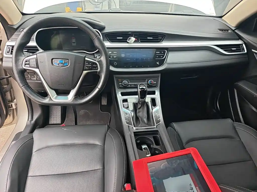 Geely Emgrand — миниатюра 10