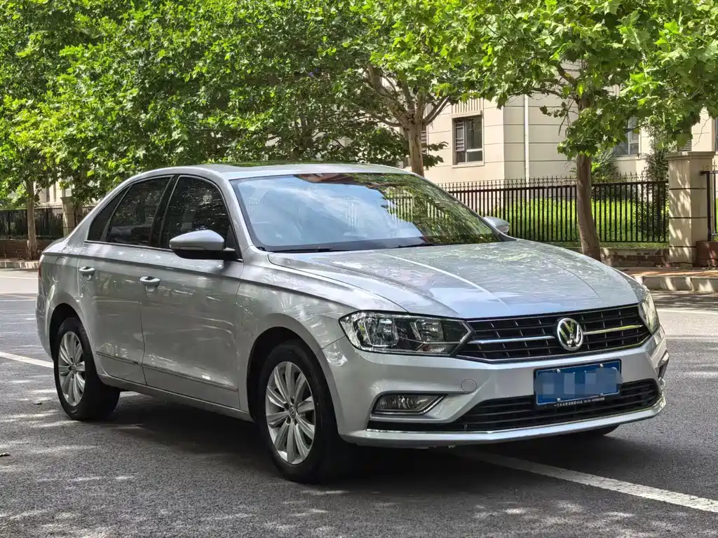 Volkswagen Bora — миниатюра 3