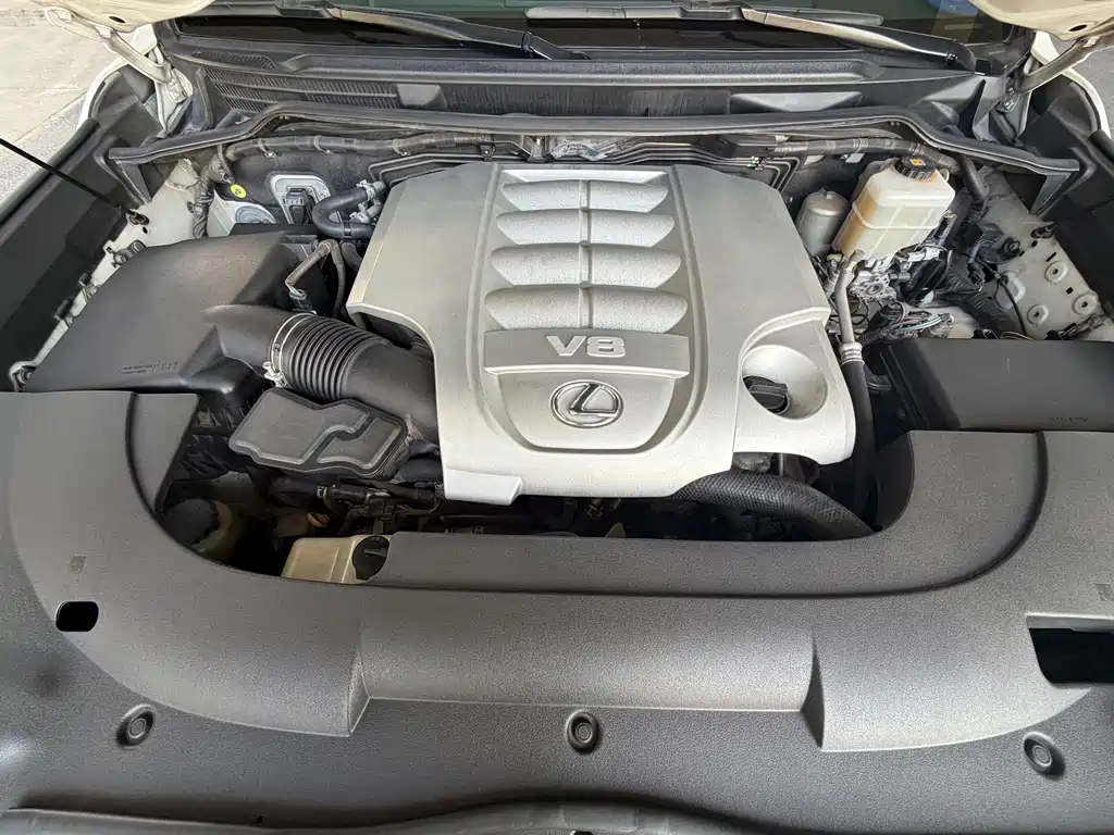 Lexus LX — миниатюра 9