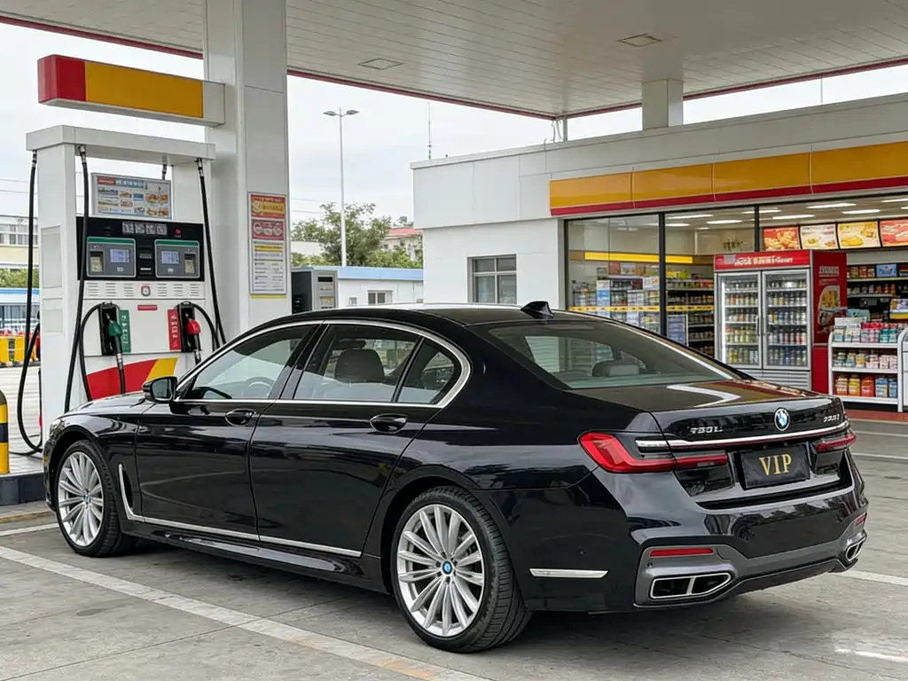 BMW 7 SERIES