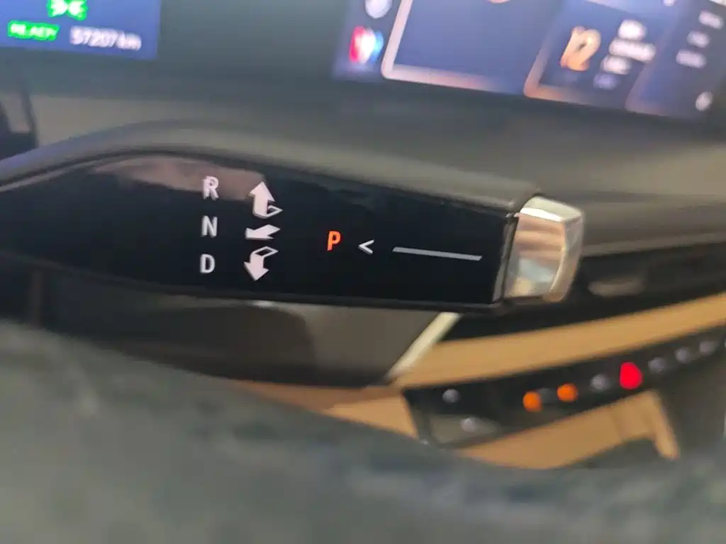Buick GL8 Hybrid — миниатюра 14