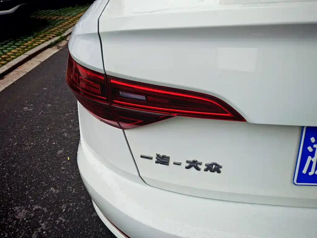 Volkswagen Sagitar 2020 200TSI DSG Comfort VI